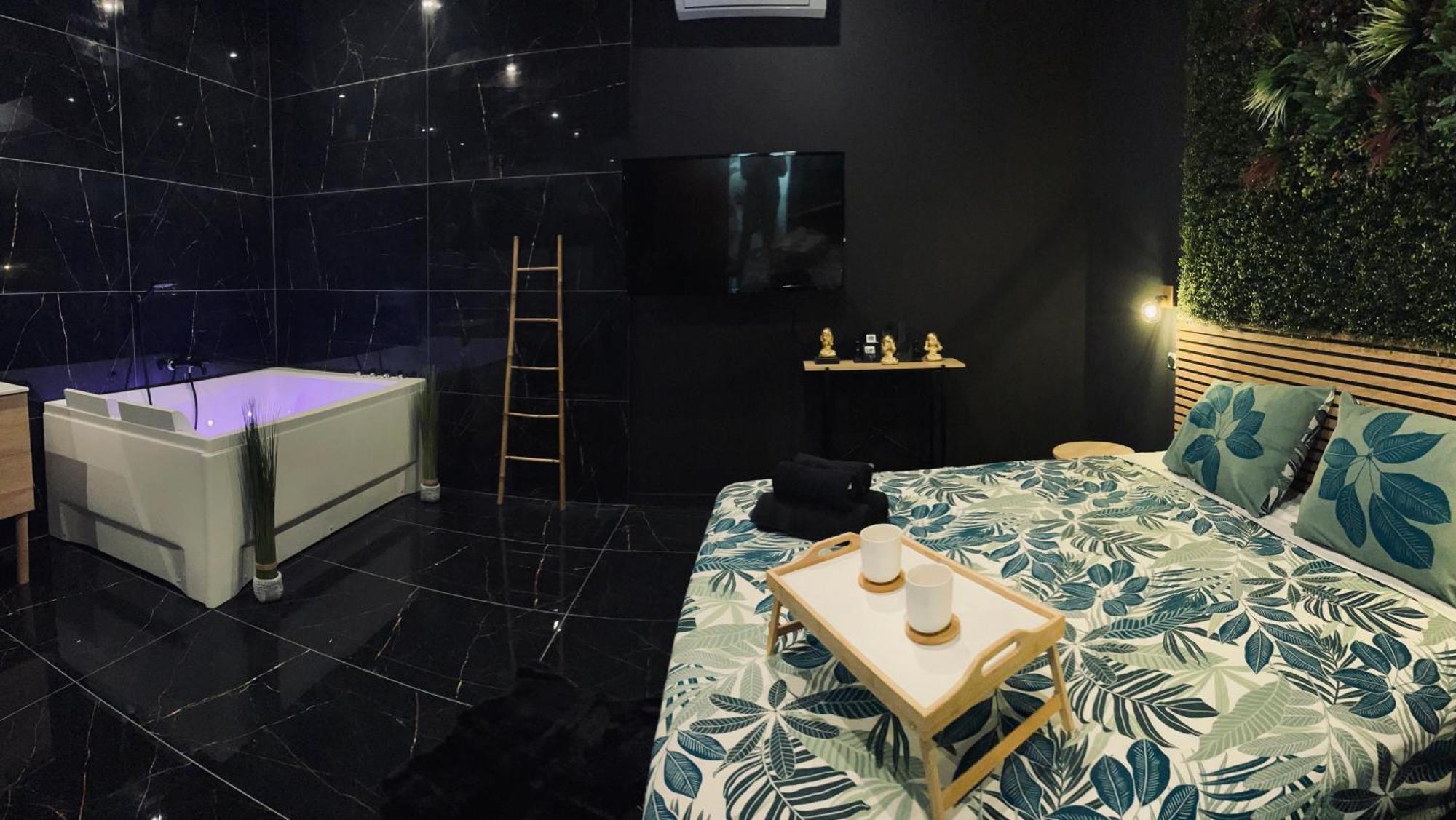 Jungle Love Room De L Hermitage ตูร์นง-โซร์-โฮน ภายนอก รูปภาพ